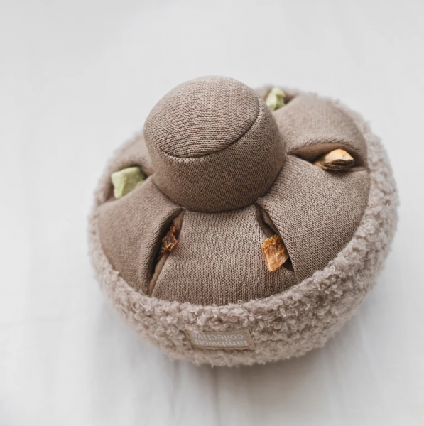 Lambwolf Mushroom Guu Enrichment Dog Toy Medium