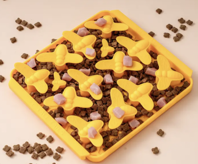 Tall Tails Forage Mat Silicone Bee